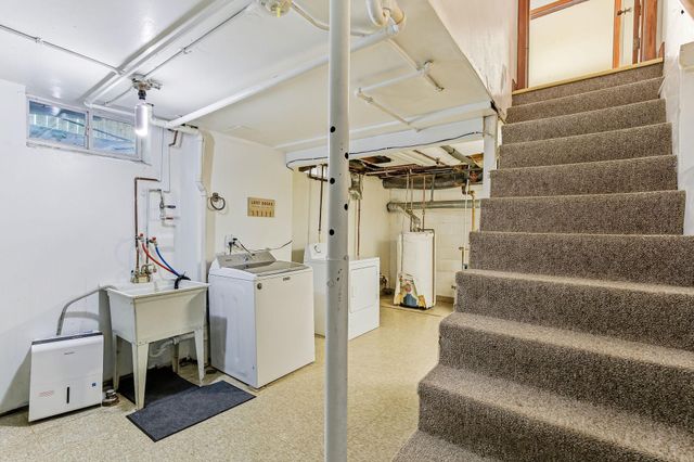 1065 Stryker Avenue, West Saint Paul, MN 55118