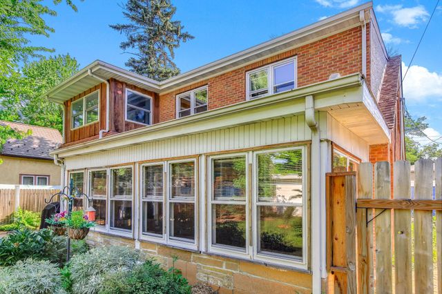 1065 Stryker Avenue, West Saint Paul, MN 55118
