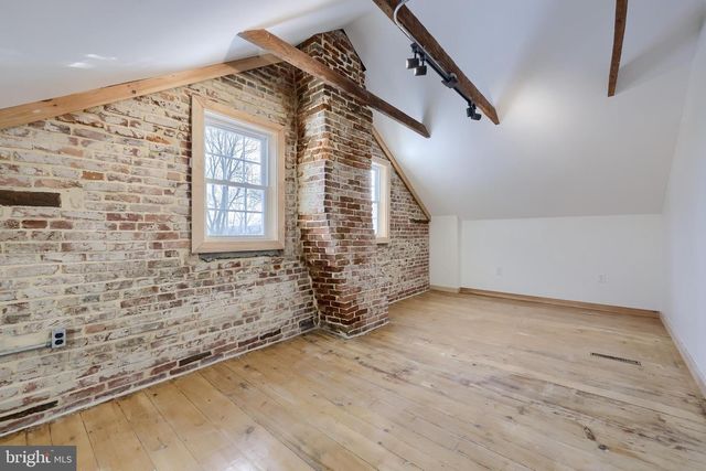 561 MARTICVILLE RD, Pequea, PA 17565