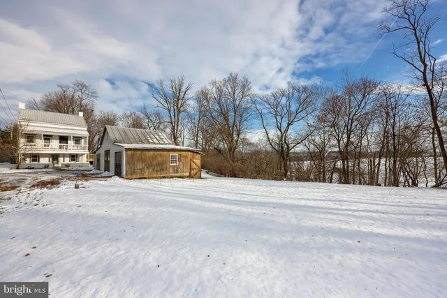 561 MARTICVILLE RD, Pequea, PA 17565