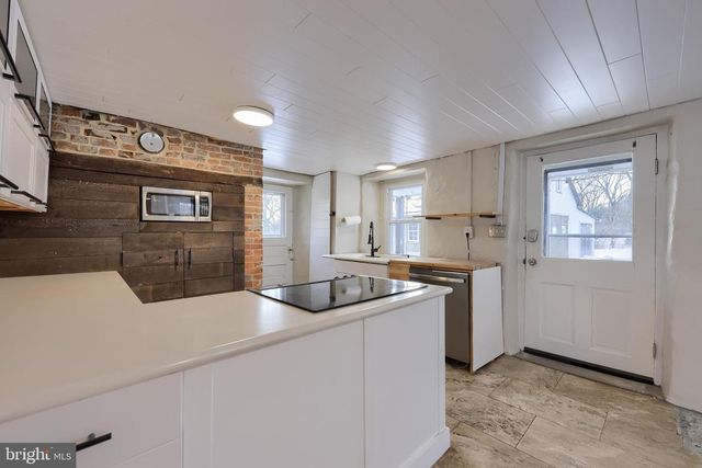 561 MARTICVILLE RD, Pequea, PA 17565