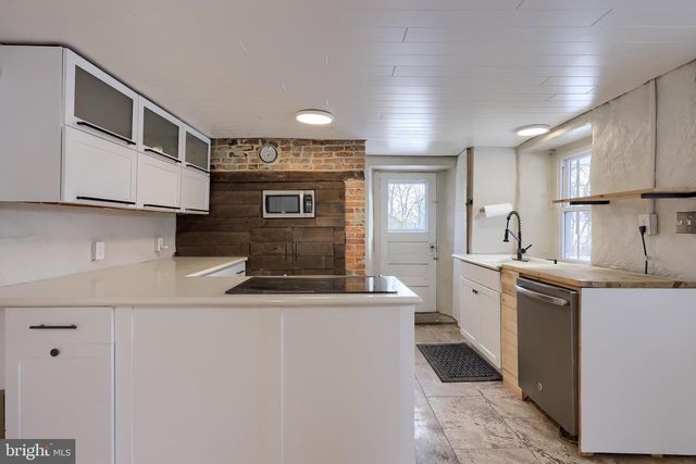 561 MARTICVILLE RD, Pequea, PA 17565