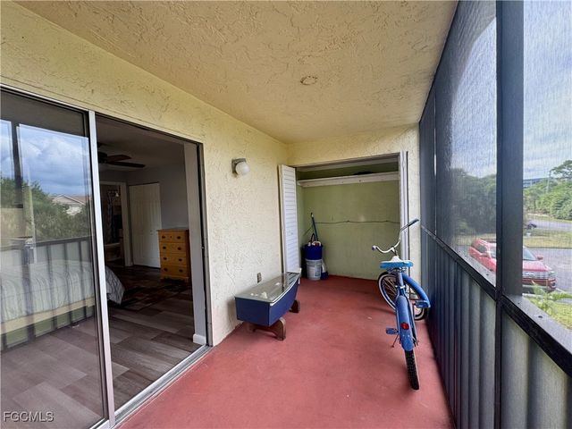 8061 Country RD 202, Fort Myers, FL 33919