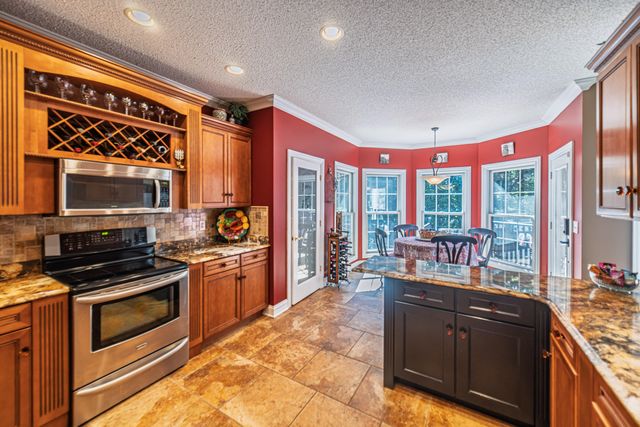 320 Cascade Drive, Paducah, KY 42003