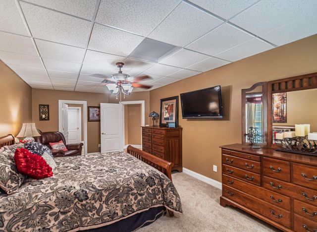 320 Cascade Drive, Paducah, KY 42003