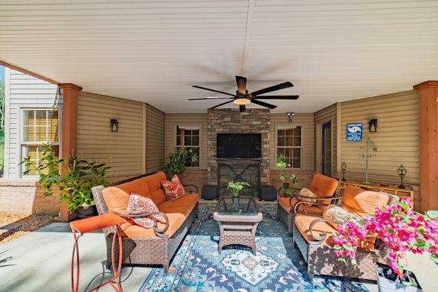 320 Cascade Drive, Paducah, KY 42003