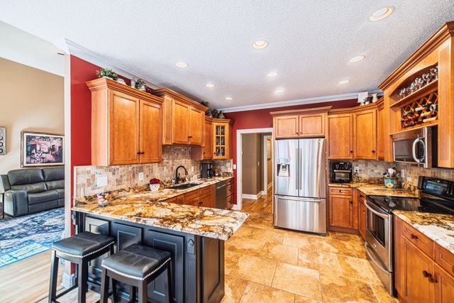 320 Cascade Drive, Paducah, KY 42003
