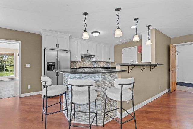 3219 E FALLCREEK LANE, Appleton, WI 54913
