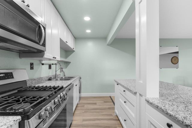 3219 E FALLCREEK LANE, Appleton, WI 54913
