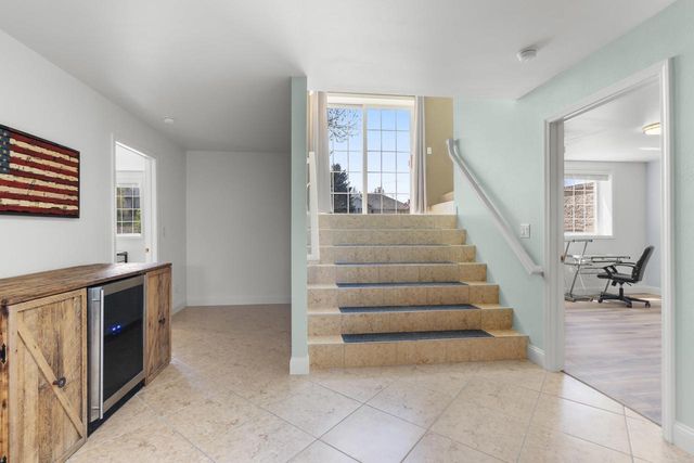 3219 E FALLCREEK LANE, Appleton, WI 54913