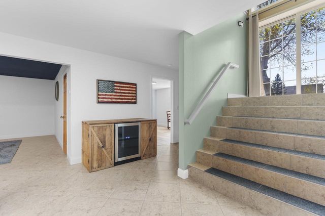 3219 E FALLCREEK LANE, Appleton, WI 54913