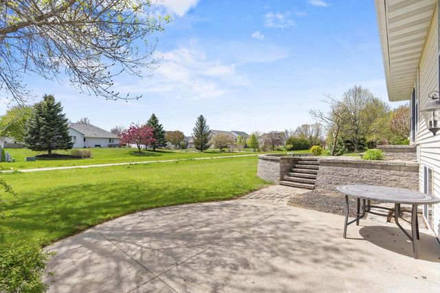 3219 E FALLCREEK LANE, Appleton, WI 54913