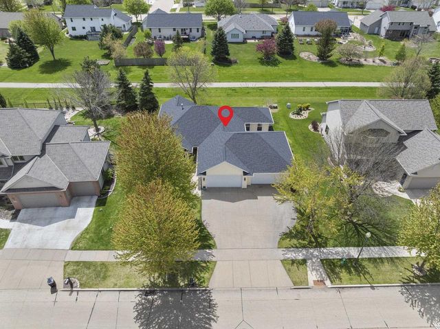 3219 E FALLCREEK LANE, Appleton, WI 54913