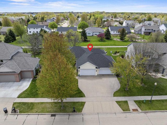 3219 E FALLCREEK LANE, Appleton, WI 54913