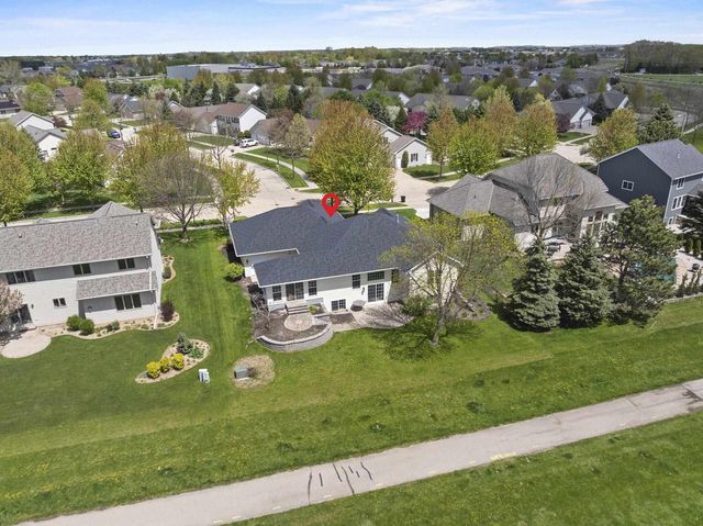 3219 E FALLCREEK LANE, Appleton, WI 54913