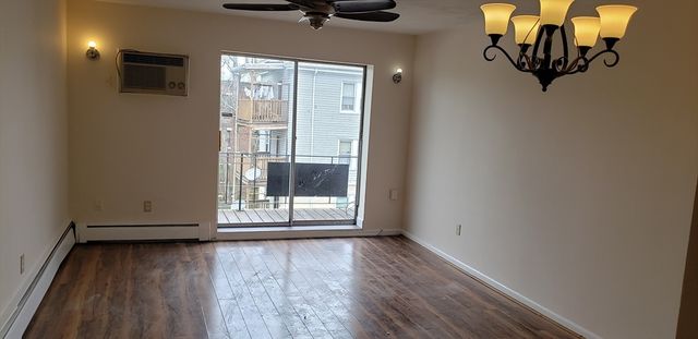 6 Hayes 25, Boston, MA 02131