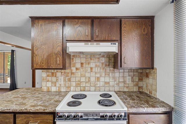 11108 Windmill Road, Oklahoma City, OK 73162
