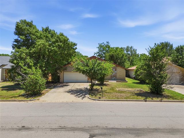 11108 Windmill Road, Oklahoma City, OK 73162