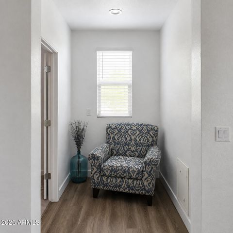 2334 E LEVI Drive, Phoenix, AZ 85040
