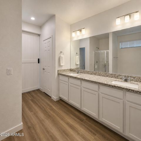 2334 E LEVI Drive, Phoenix, AZ 85040