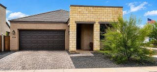 2334 E LEVI Drive, Phoenix, AZ 85040