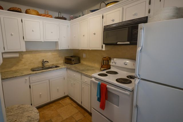 390 Golfview Road A, North Palm Beach, FL 33408