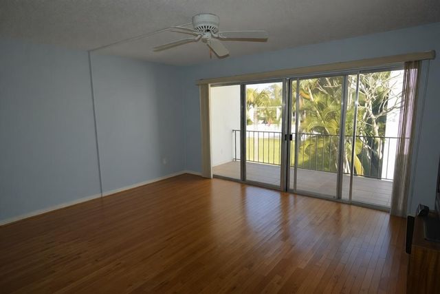 390 Golfview Road A, North Palm Beach, FL 33408