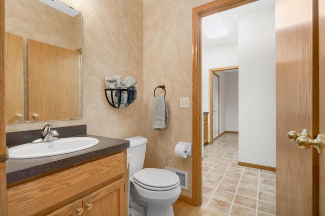 5054 Edgewater Drive, Savage, MN 55378