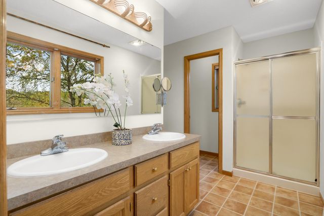 5054 Edgewater Drive, Savage, MN 55378