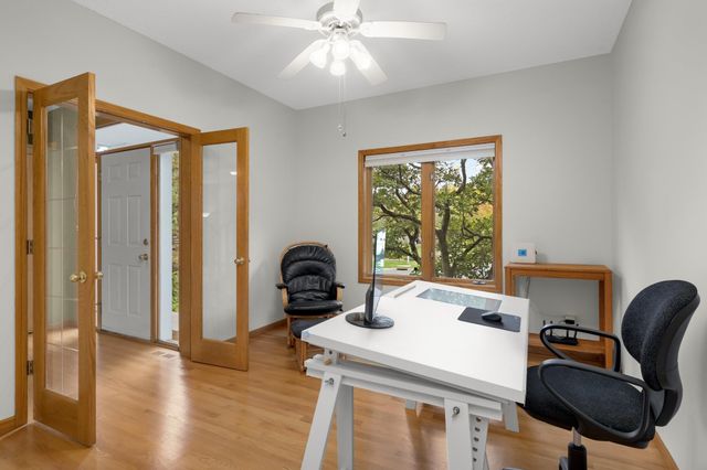 5054 Edgewater Drive, Savage, MN 55378