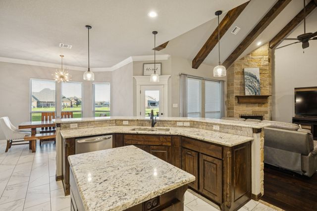 1020 Jesse James Lane, Springtown, TX 76082