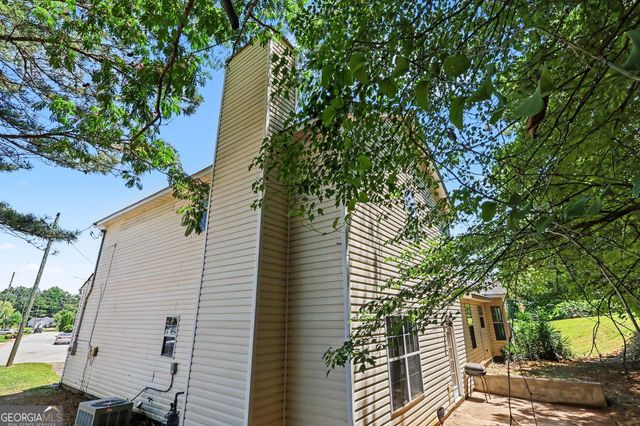 2233 Glen Briar Way, Lithonia, GA 30058