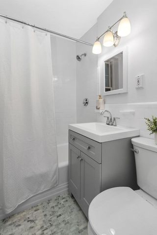 37 Commonwealth Ave 12, Newton, MA 01742