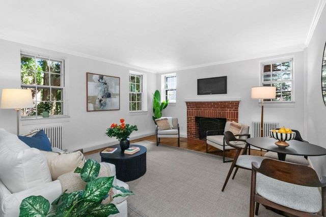 37 Commonwealth Ave 12, Newton, MA 01742