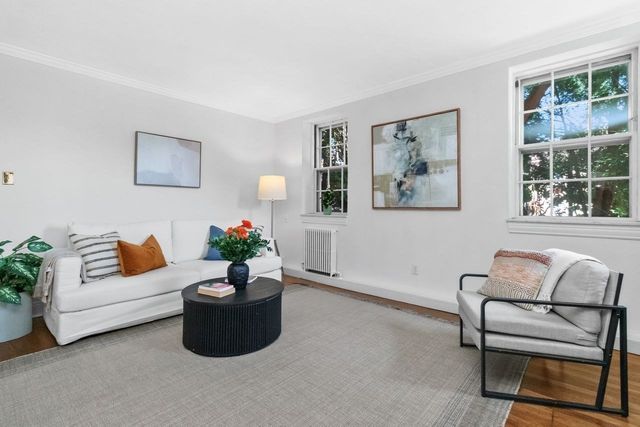37 Commonwealth Ave 12, Newton, MA 01742