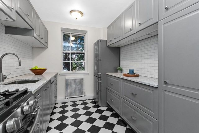 37 Commonwealth Ave 12, Newton, MA 01742