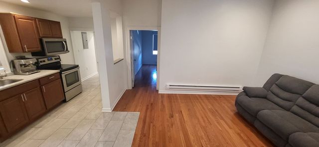 605 Farragut STREET First Floor, Millvale, PA 15209
