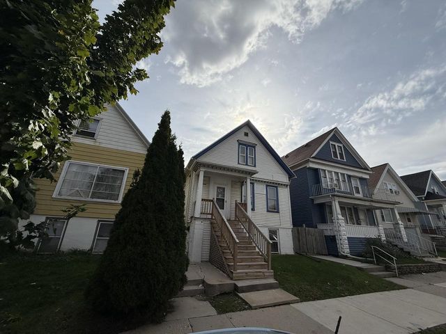 2019 W Lapham STREET, Milwaukee, WI 53204