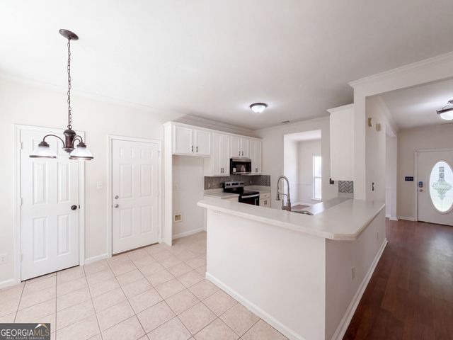 275 Btwn 245 & 275 Forrest Avenue, Fayetteville, GA 30214