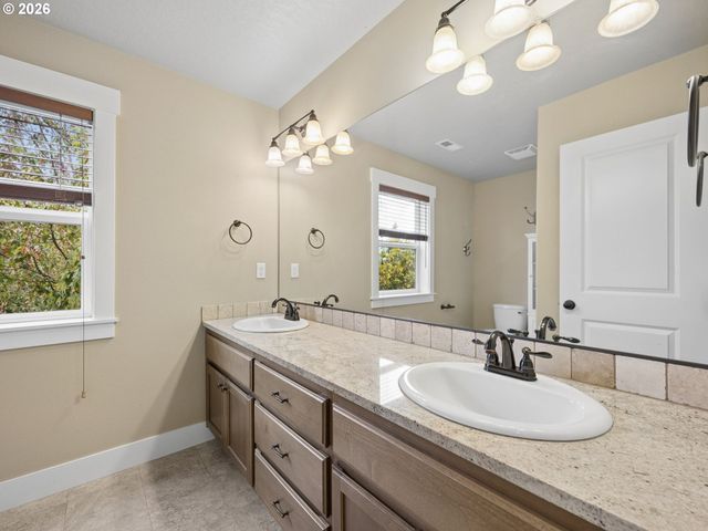 40189 LAUREL St, Sandy, OR 97055