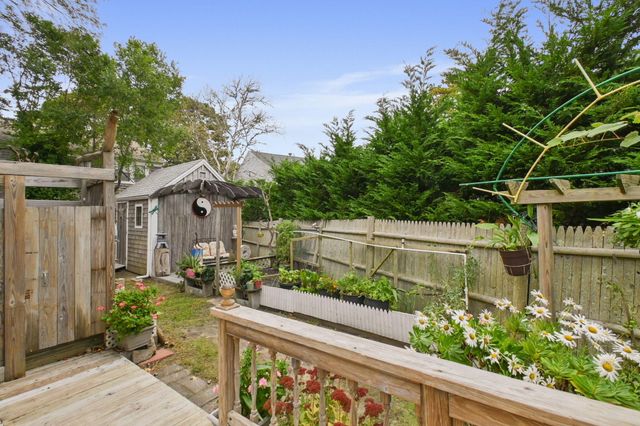 102 Sea Street, Dennis Port, MA 02639