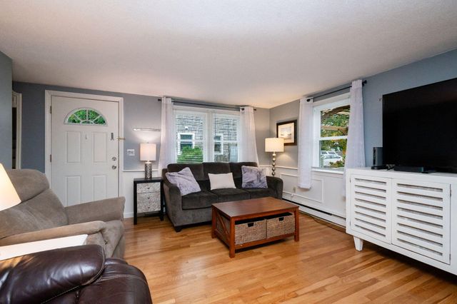 102 Sea Street, Dennis Port, MA 02639