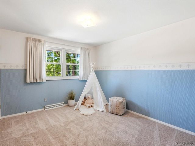 6995 Queen Cir, Arvada, CO 80004