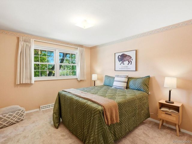 6995 Queen Cir, Arvada, CO 80004