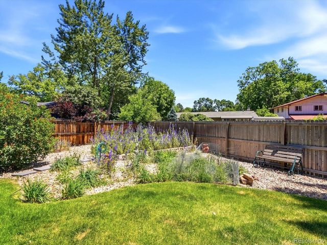 6995 Queen Cir, Arvada, CO 80004