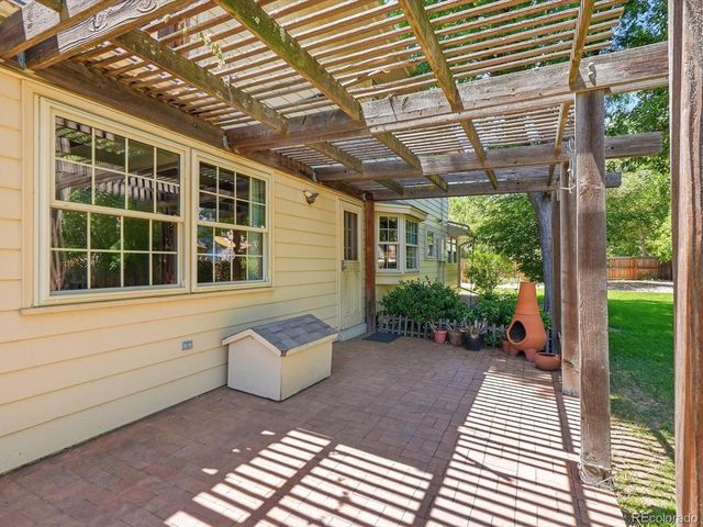 6995 Queen Cir, Arvada, CO 80004