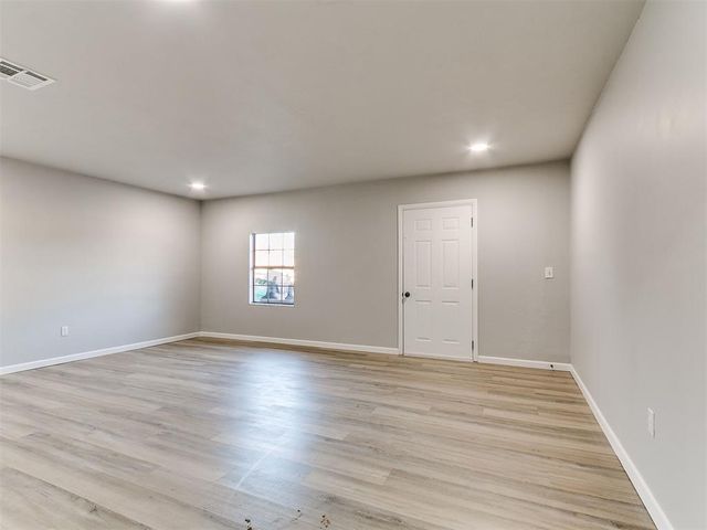 1501 SW 68th Street, Oklahoma City, OK 73159