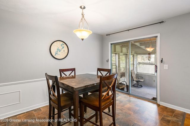 4220 Marys Way, Lansing, MI 48917