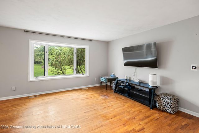 4220 Marys Way, Lansing, MI 48917