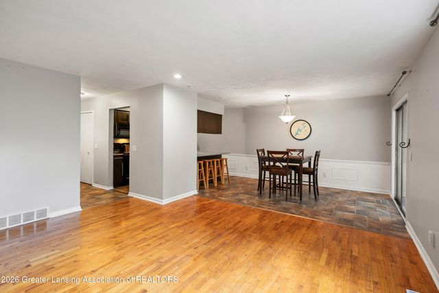 4220 Marys Way, Lansing, MI 48917